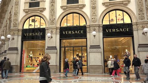 versace marca italiana